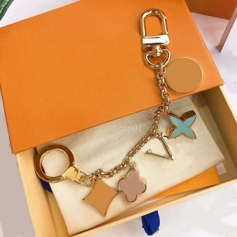Fashion Brand Letter Designer Keychains Metal Keychain Womens Bag Charm Pendant Auto Parts - 3 of 6