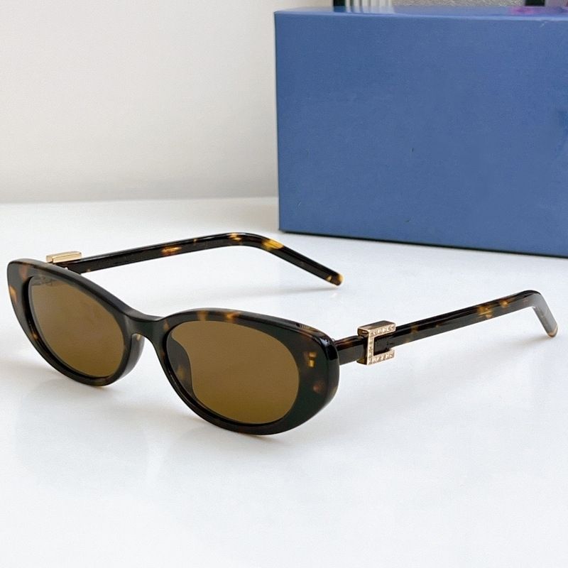 Designer women classic cat eye sunglasses Fashion Retro eyewear high quality Summer seaside travel Fashionable glasses with Box - 6 of 7