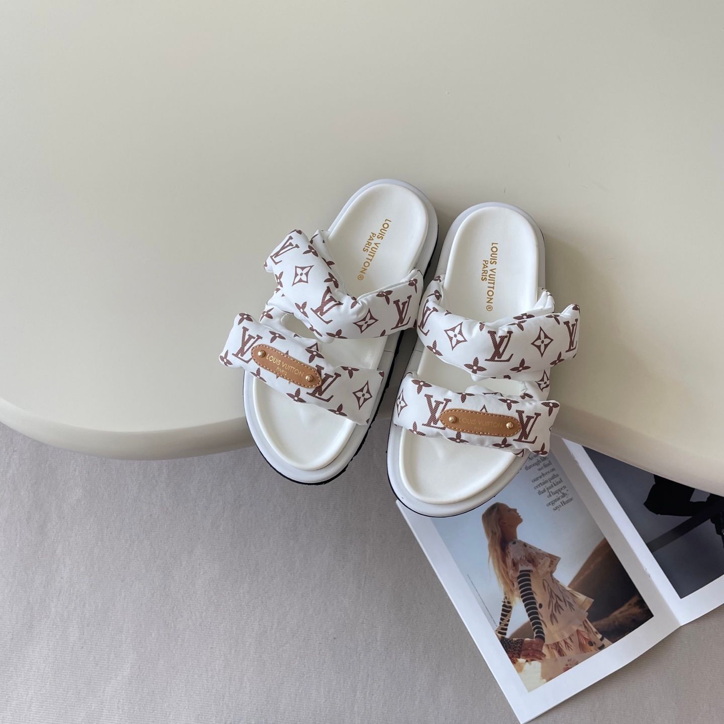 Louis Vuitton x Takashi Murakami Chinelo Pool Pillow Platform Slide Sandals For Women Thick Non Slip Sole Casual Outdoor Beach Vacation Slippers Multiple colors - 8 of 8
