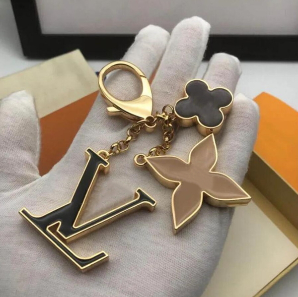 Elegant Charming FlWERower-Shaped Metal Key Chain Designer keychain Chic French Style Bag Charm Auto Accessory perfect Christmas gift for Her - Fashion Accessories - zorviavip